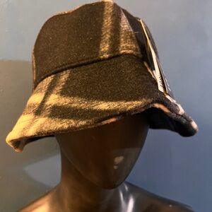 H&M Black and White Plaid Bucket Hat new